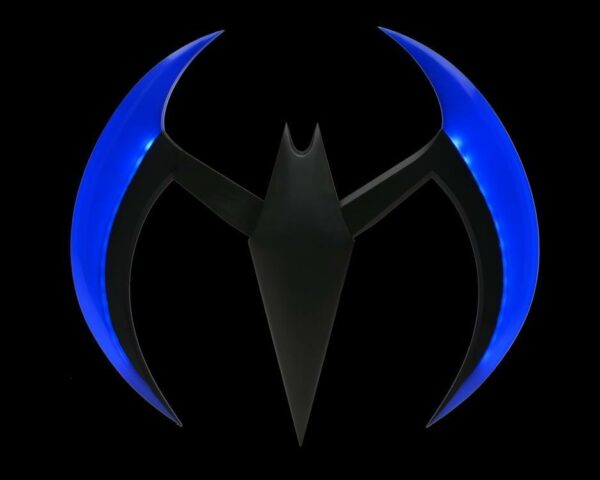 DC NECA Batman Beyond Batarang Replica 1:1 Batman Of The Future Blue - immagine 2