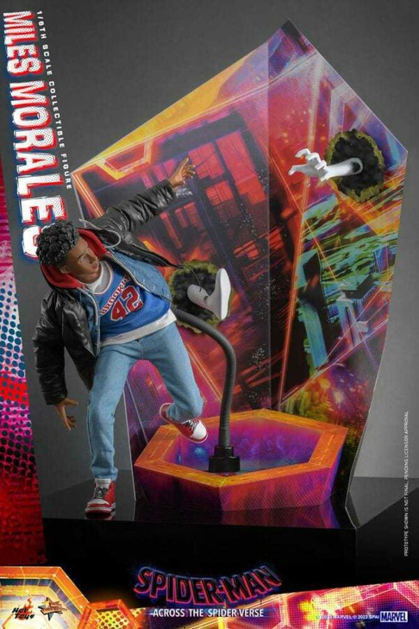 PREORDINE - Marvel Hot Toys Spider-man Miles Morales Across The Spider-verse Action Figure - immagine 17