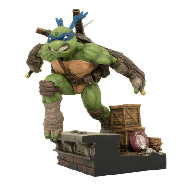 Diamond Select Gallery Ninja Turtles Leonardo Statua Figure 30cm - immagine 3