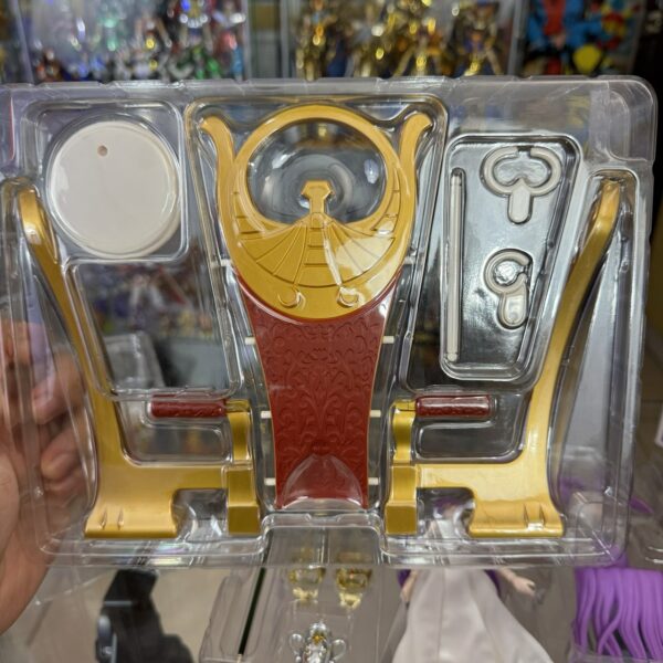 USATO - Saint Seiya Myth Cloth Prima Edizione Saori Kido Athena Action Figure Bandai - immagine 4
